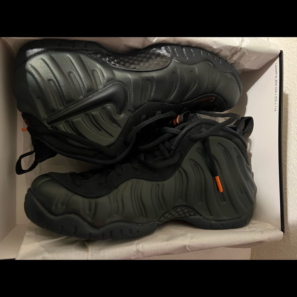 ***Sold***Nike Air Foamposite Pro Sequoia Mens Black Orange 624041-304 Size 10